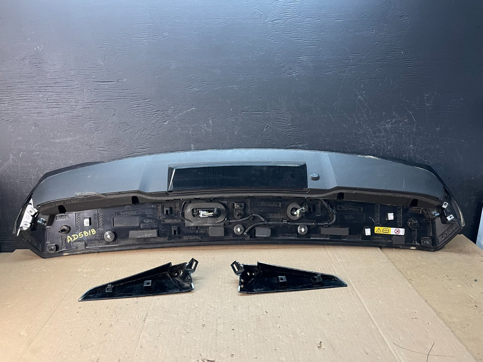 2020 to 2023 Ford Explorer Rear Liftgate Spoiler Wing AD5818 DG5