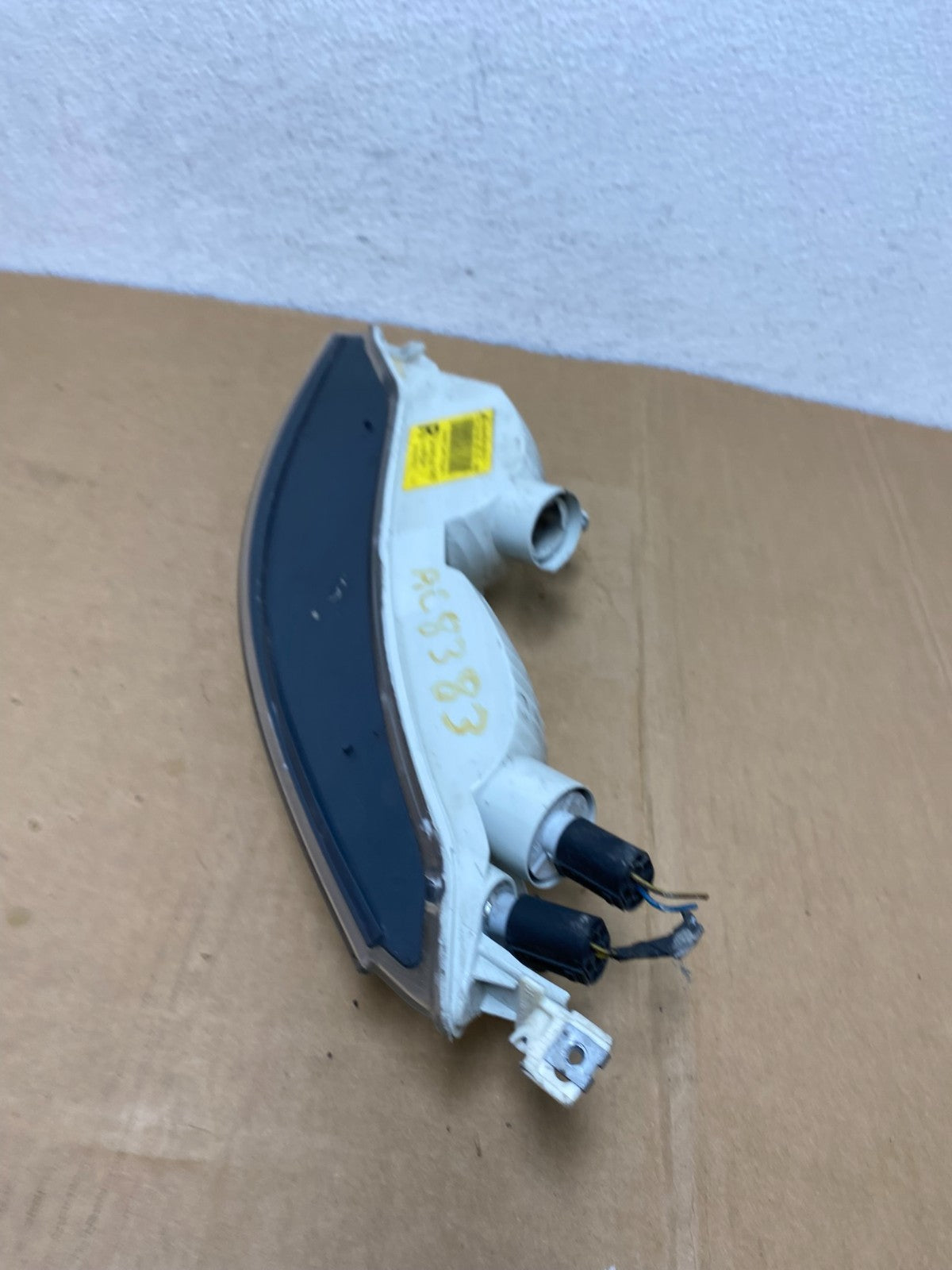 2004 to 2007 BMW E63 E64 645 650i Right Passenger Front Turn Signal ac8383 DG5