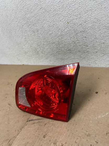 2007 2008 2009 Hyundai Santa Fe Right Passenger Tail Light Inner AG4880 LK6