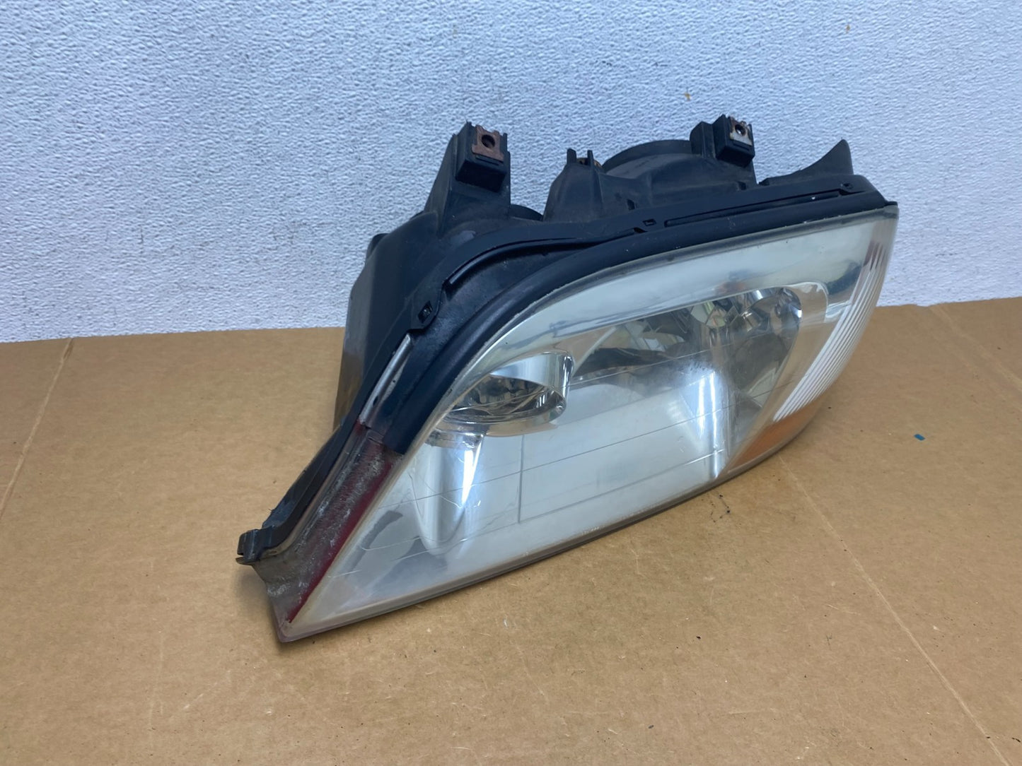 2001 to 2003 Acura MDX Left Driver LH Halogen Headlight AD8905 DW2