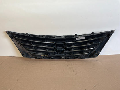 2012 to 2014 Nissan Versa Sedan Front Upper Grill Grille AG1002 DG4