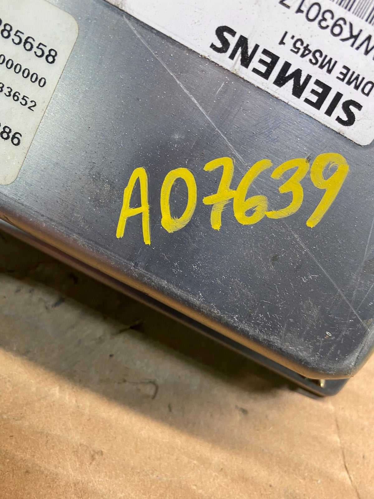 2004 2005 Bmw 530i Ecm Ecu Engine Computer Module AD7639 DG3