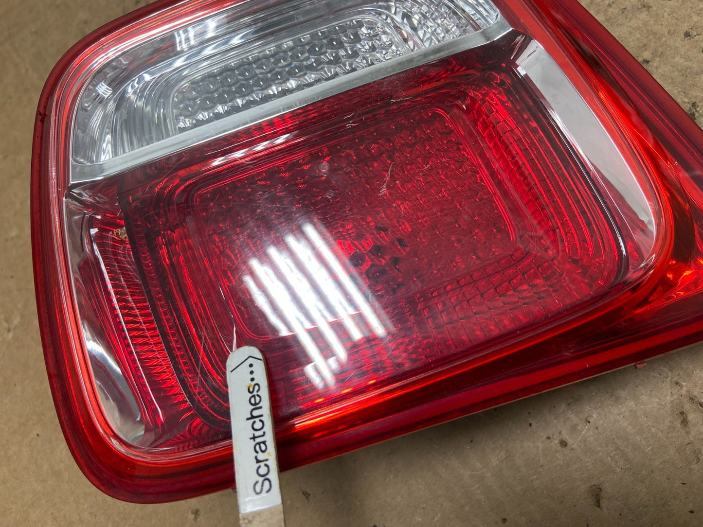 2013-2016 Chevrolet Malibu Left Driver LH Inner Tail Light AA4145 DW3