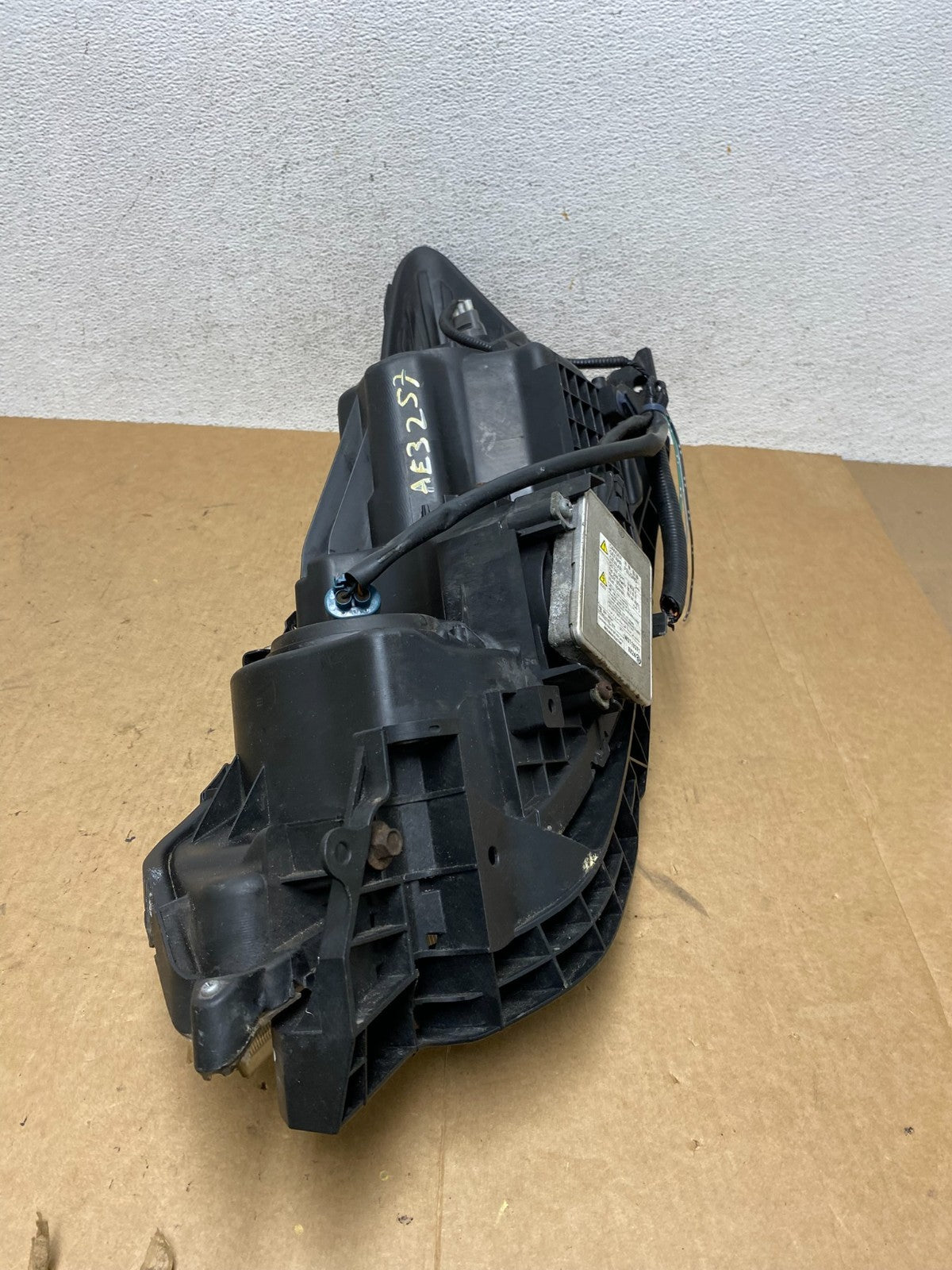 2009-2014 Acura TSX Right Passenger RH Xenon HID Headlight AE3257 DW7