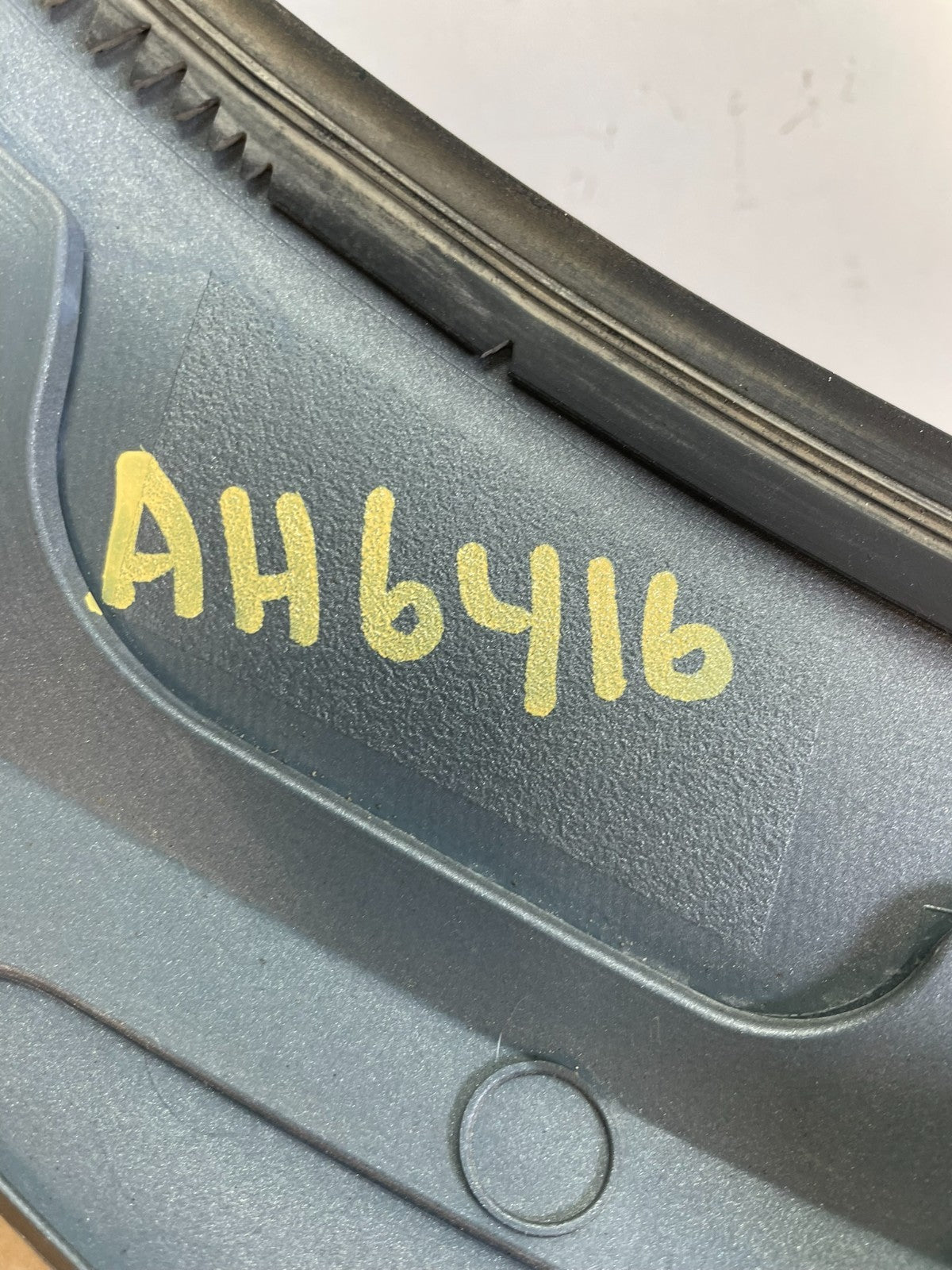 2010-2014 Subaru Outback Rear Liftgate Trunk Panel Trim Molding AH6416 DG8