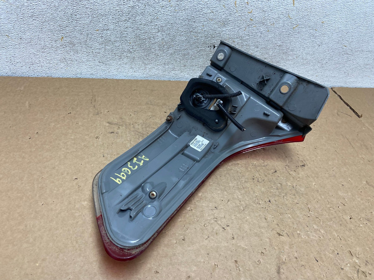 2011-2020 Toyota Sienna Left Driver LH Side Tail Light AI3699 LK4