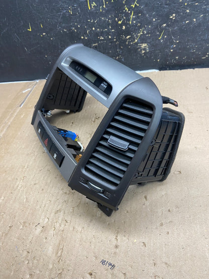 2007 to 2012 Hyundai Santa Fe Center Air Vent A/C Clock Bezel Trim OEM AB5471 DG2