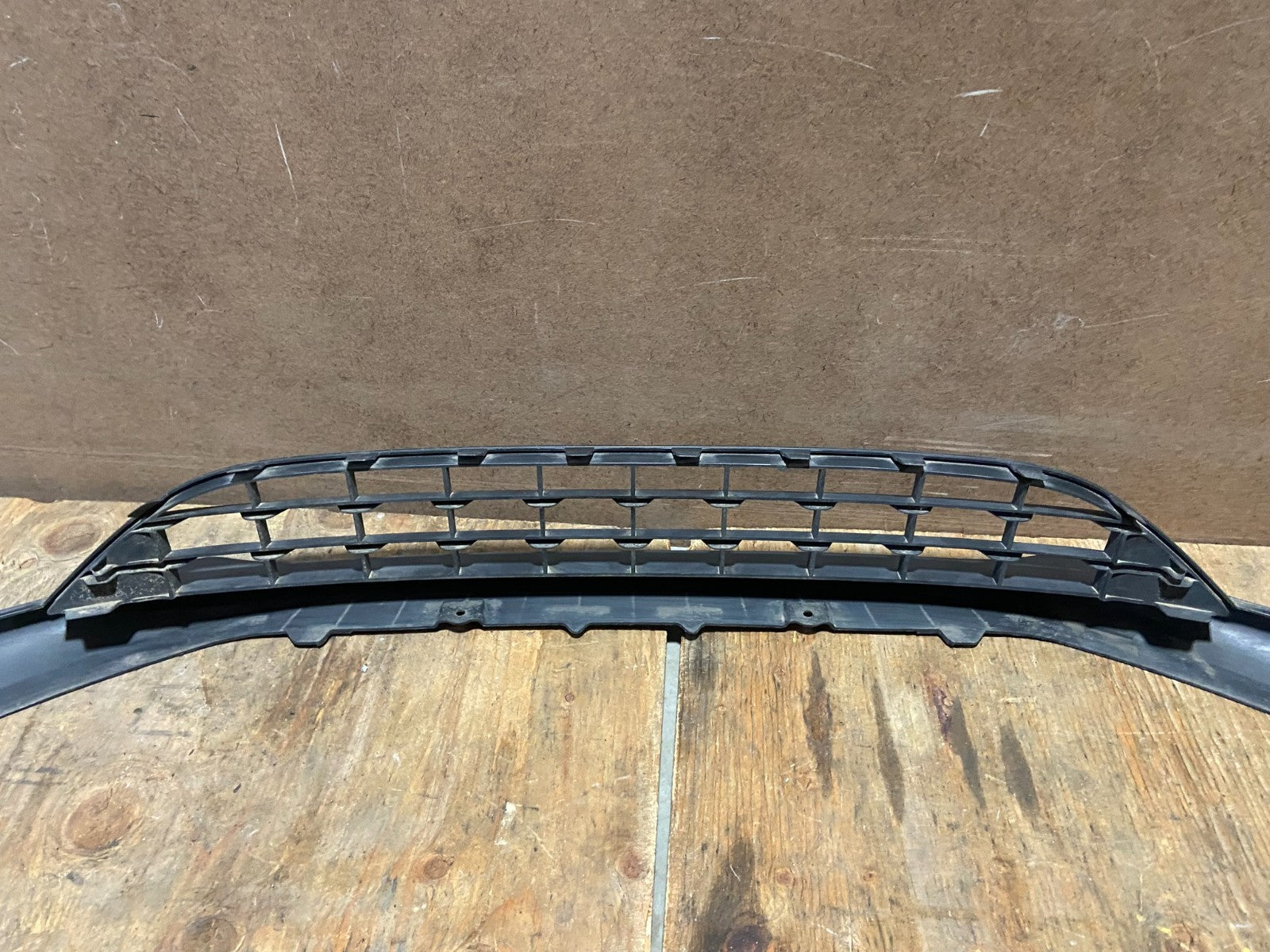 2015 to 2018 Ford Focus Valance Panel Front Bumper Lower Grille AB78957