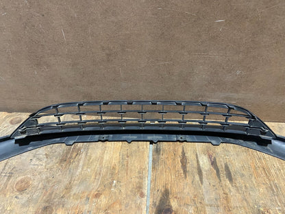 2015 to 2018 Ford Focus Valance Panel Front Bumper Lower Grille AB78957