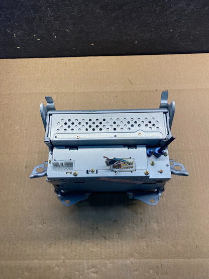 2002 2003 2004 Toyota Camry Radio AM/FM CD Player AG9529 DG5