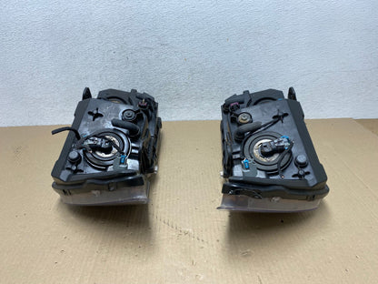 2009 to 2017 Dodge Journey Headlights Left+Right Set Halogen AE9500 LK7