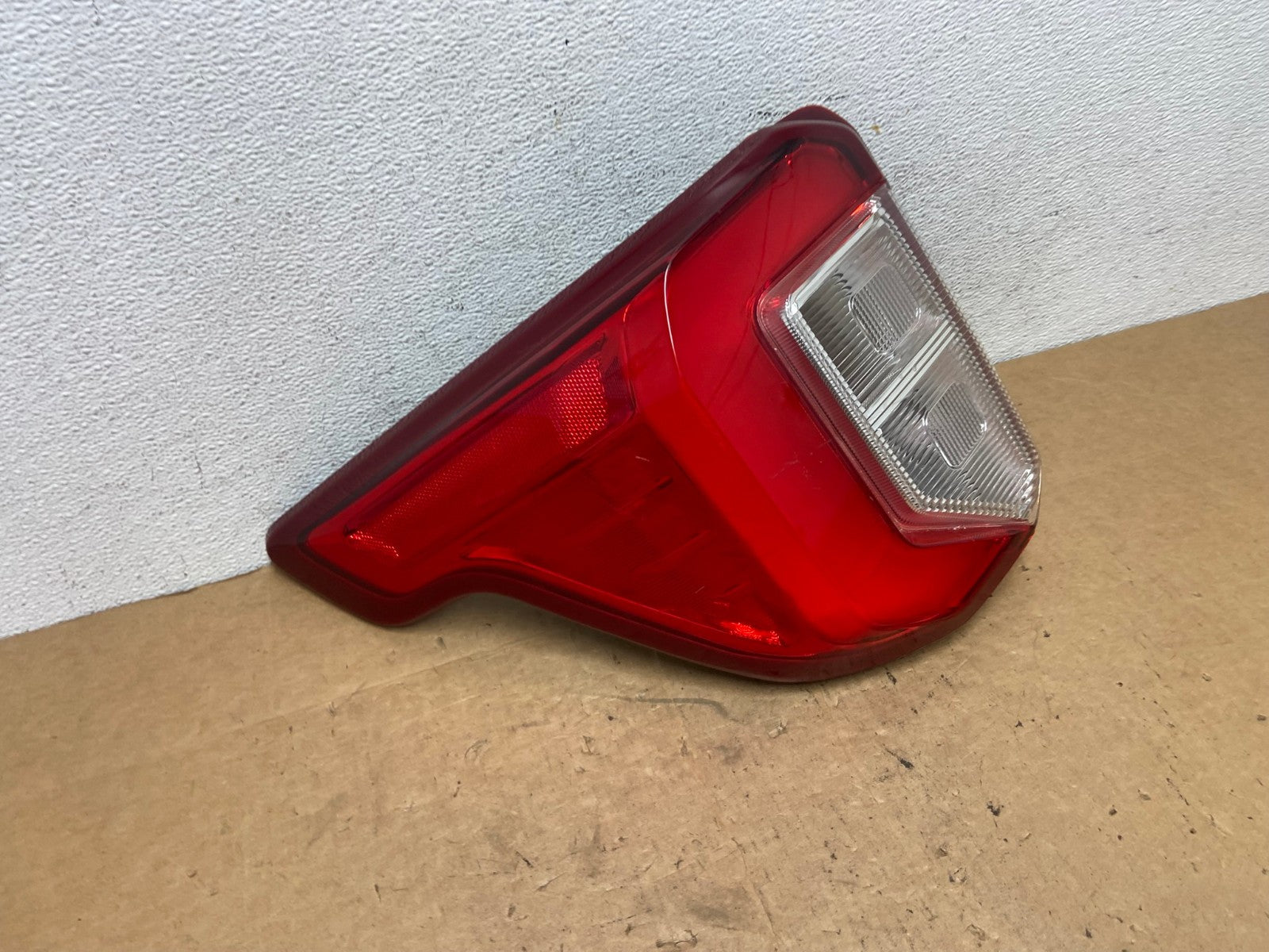 2020 2021 2022 2023 Ford Explorer Left Driver Lh Side Tail light AD4812 LK2