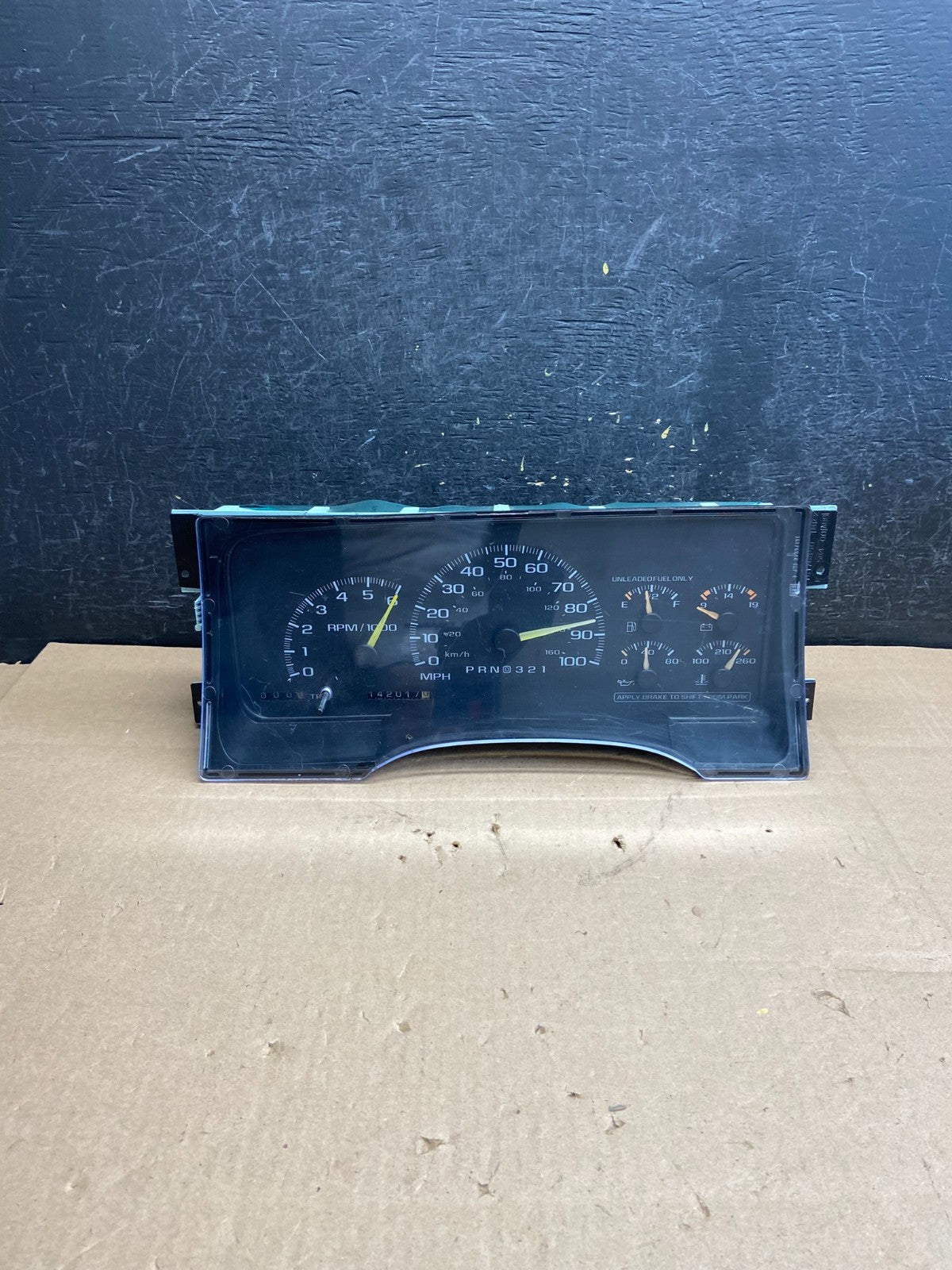 1995 to 1999 Chevrolet Silverado Suburban Cluster Gauge Speedometer AI3018 DG0