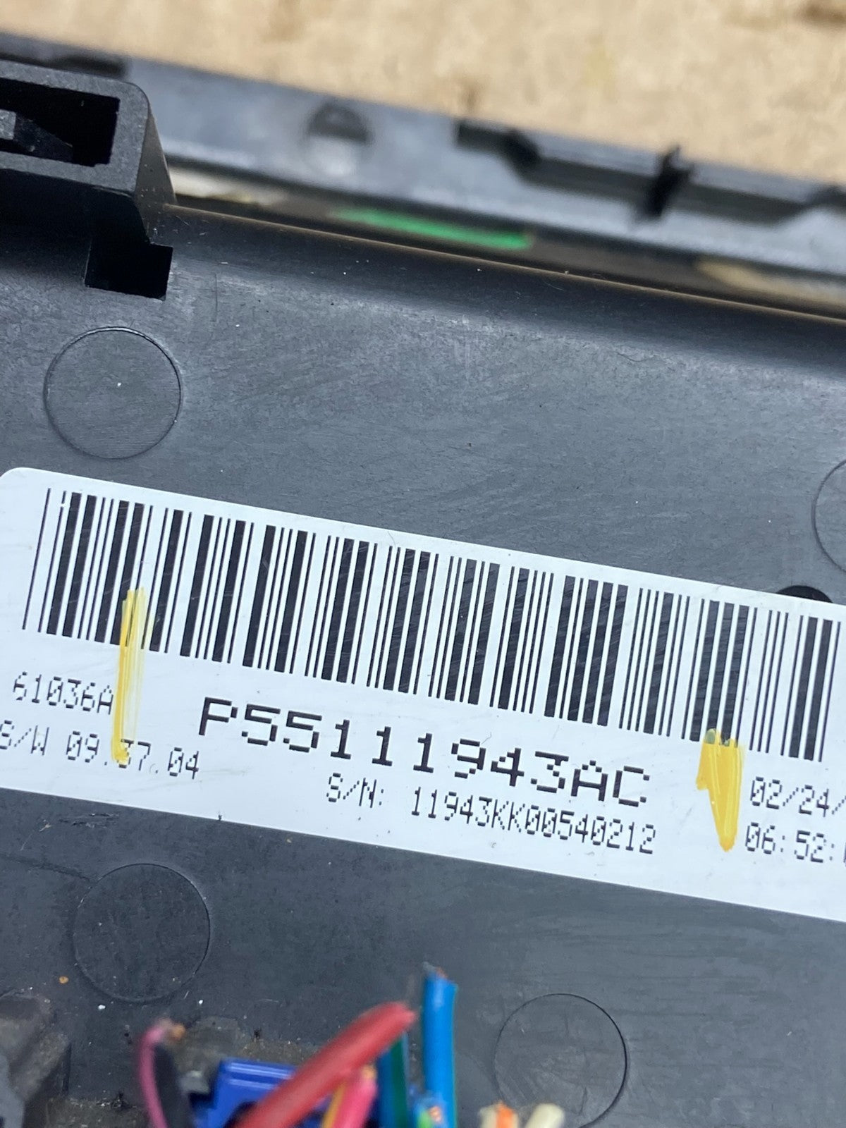 2008 to 2012 Jeep Liberty Dash Climate Temperature Control Radio Bezel AB9777 DG5