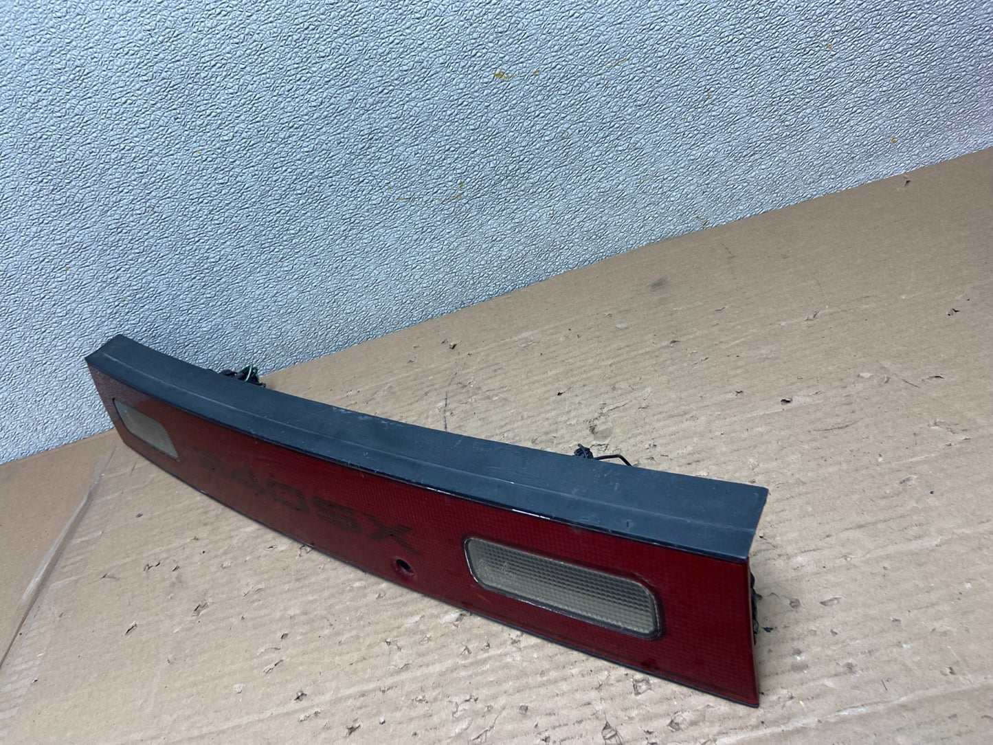 1989 to 1994 Nissan 240sx Rear Center Trunk Tail Light AA9446 DG1