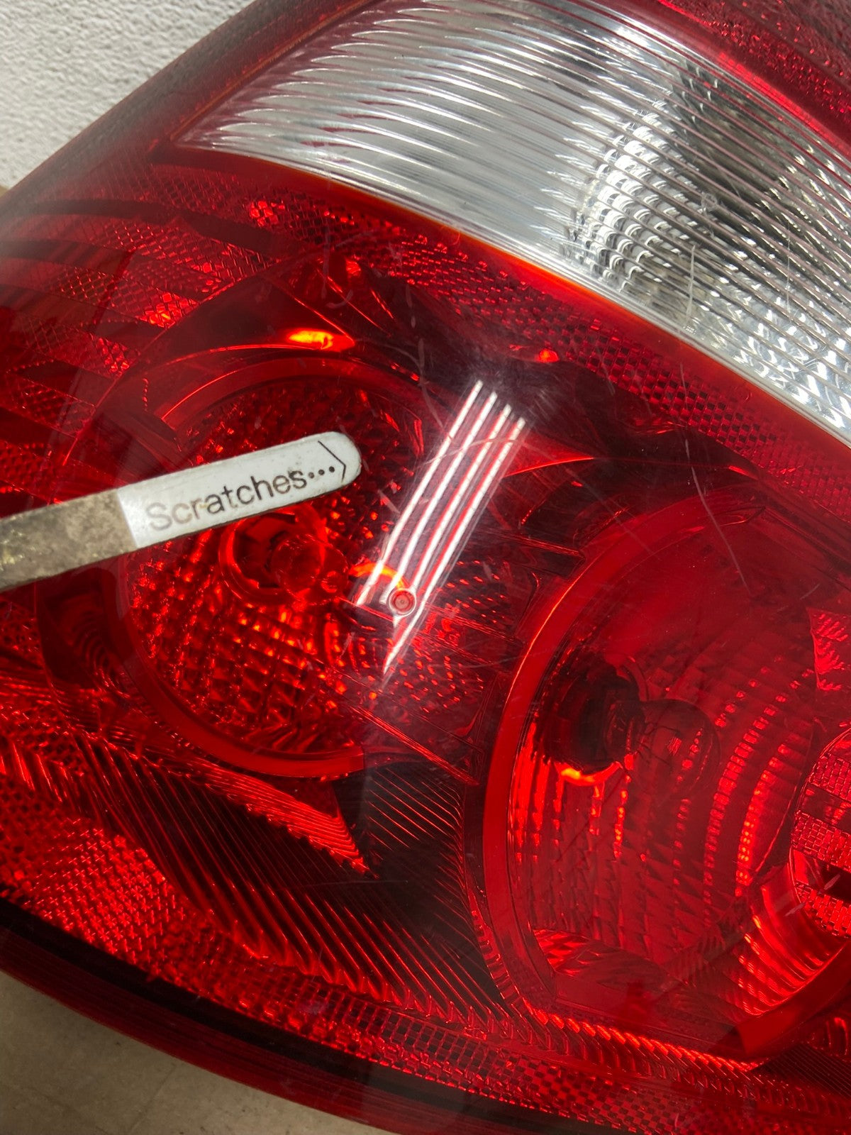 2005 2006 2007 Ford Five Hundred Left Driver Lh Side Tail Light AF4399 LK3