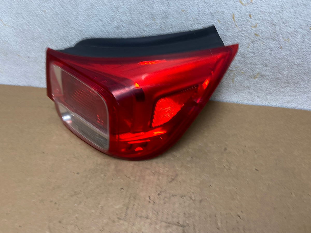 No Led Trim 2013-2015 Chevrolet Malibu Right Passenger Side Tail Light AI3390 LK1
