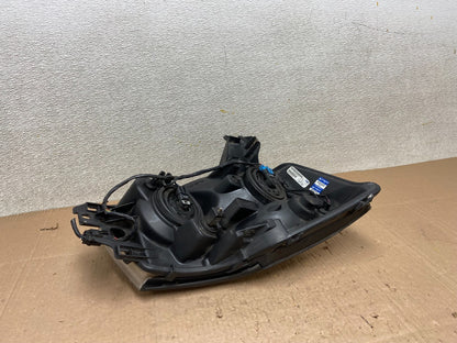 2004 to 2007 Nissan Armada Left Driver Lh Side Headlight Halogen Y2877 DW6