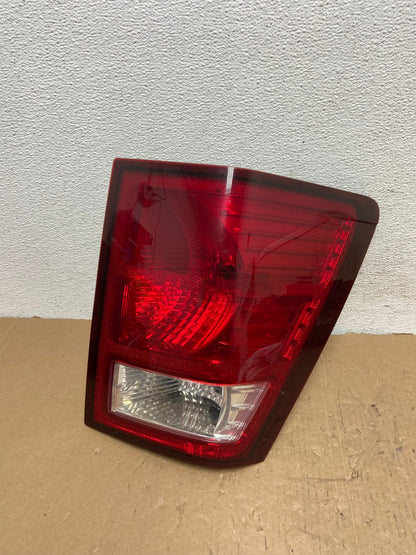 2007 to 2010 Jeep Grand Cherokee Right Passenger Tail Light AD8017 LK0