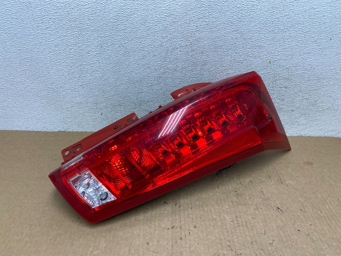 2010 to 2016 Cadillac Srx Right Passenger RH Side Tail Light AF9728 DW0