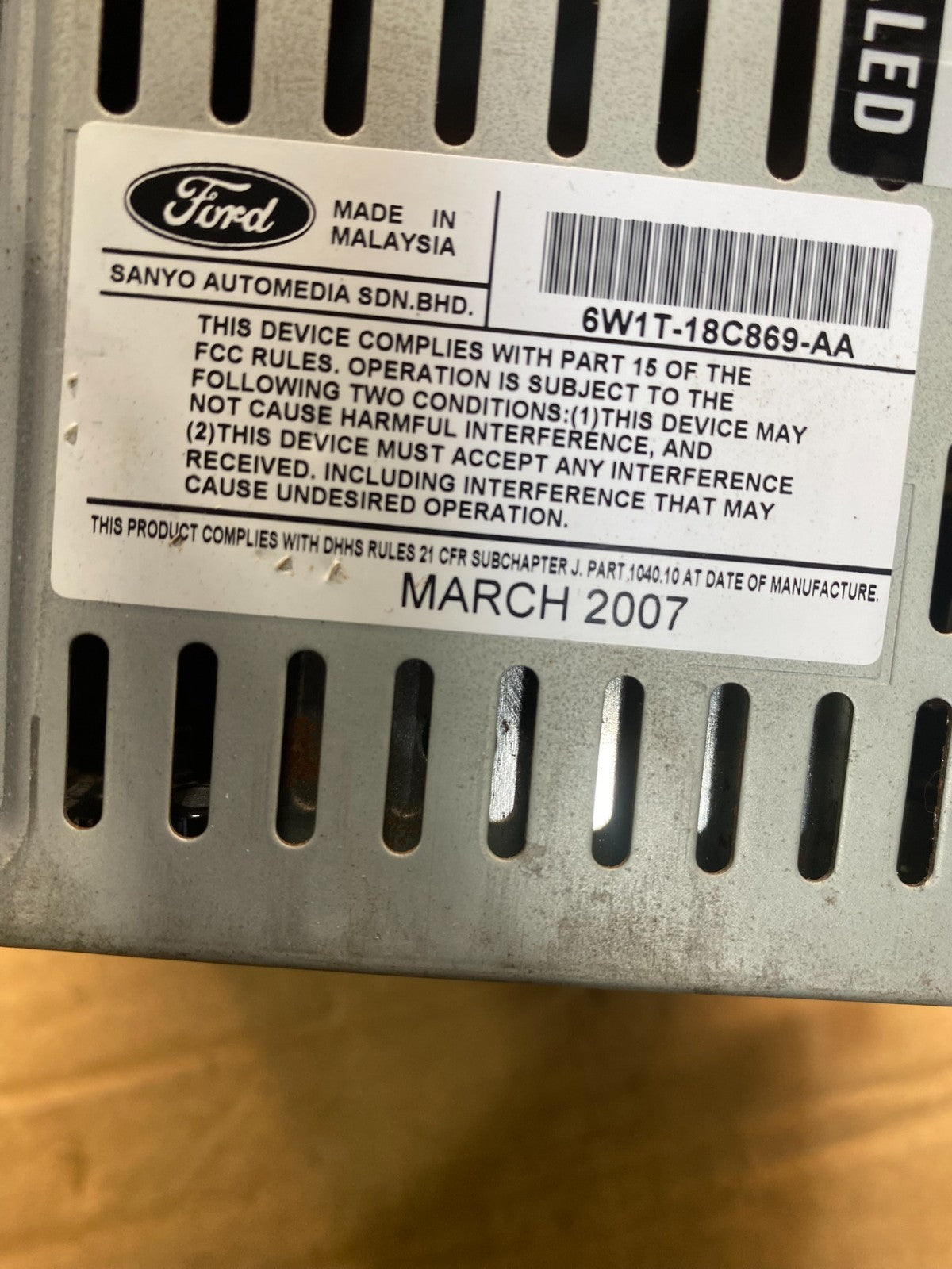 2006 - 2011 Lincoln Town Car AM/FM Radio CD Player AF6574 DW6