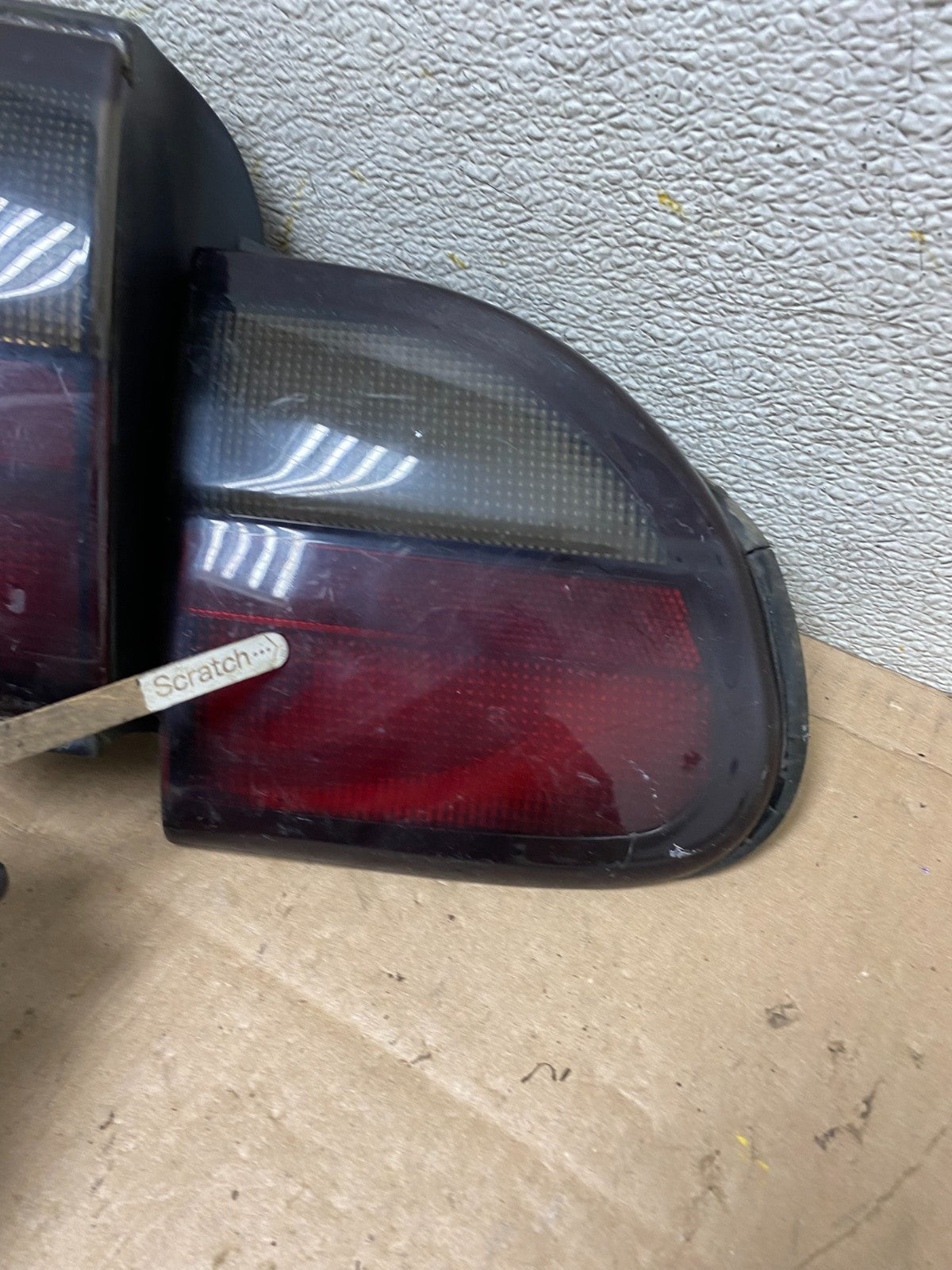 1997 to 2003 Chevrolet Malibu Left Driver LH Side Tail Light OEM R7738 DW4