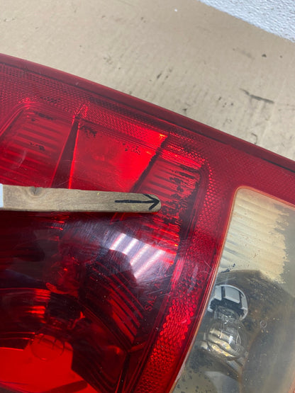 2002 to 2006 Dodge Ram 1500 Right passenger Rh side Tail Light AF5979 LK5