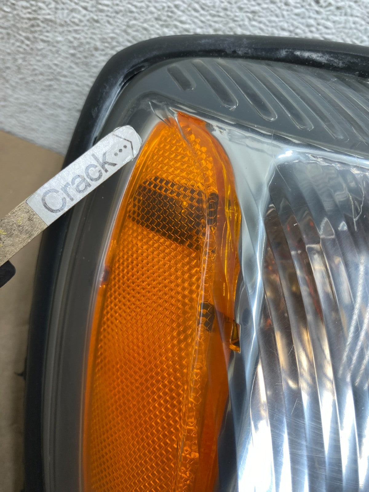 2000 to 2005 Cadillac Deville Right Passenger RH Side Headlight AG4699 DW6