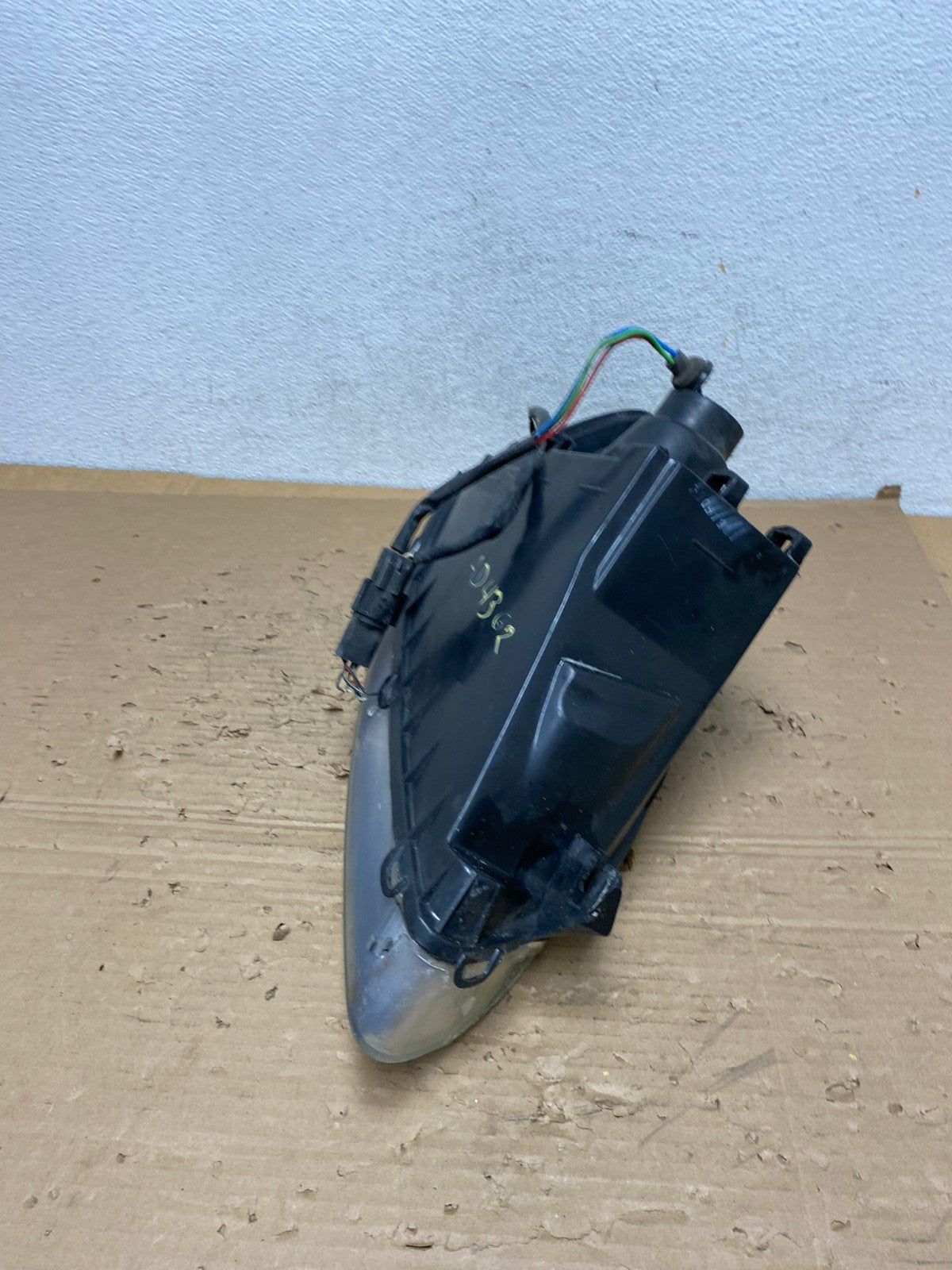 2000 to 2007 Ford Taurus Left Driver LH Side Halogen Headlight AD4362 DW5