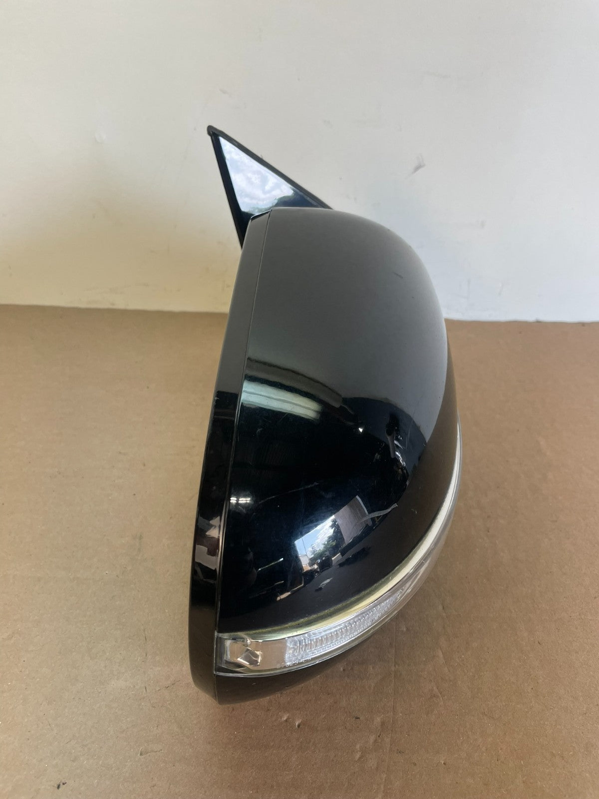 2016 to 2020 Kia Sorento Right Passenger Door Mirror Turn Signal af5642 DG10