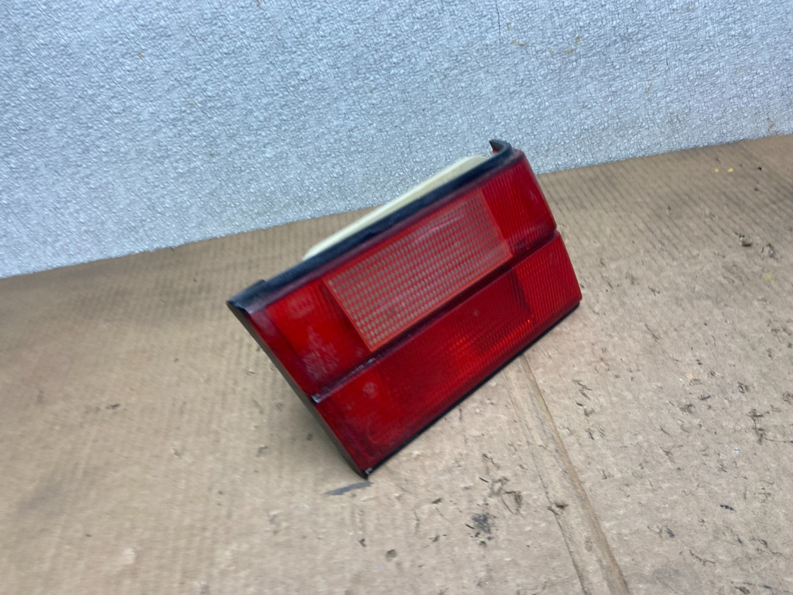 1989-1995 Bmw 5-Series E34 Left Driver LH Inner Tail Light Oem aa6696 DG2