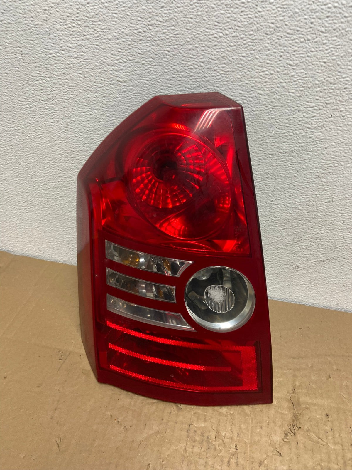 2008 2009 2010 Chrysler 300 Left Driver LH Side Tail Light OEM AC3938 LK0