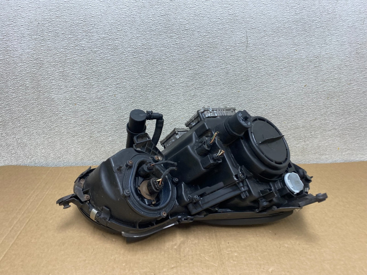 2003-2006 Mercedes E E320 E350 Left Driver Lh Side Xenon HID Headlight V1004 DW8