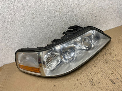 2005 to 2011 Lincoln Town Car Right Passenger Rh Side Headlight AF7195 DW0