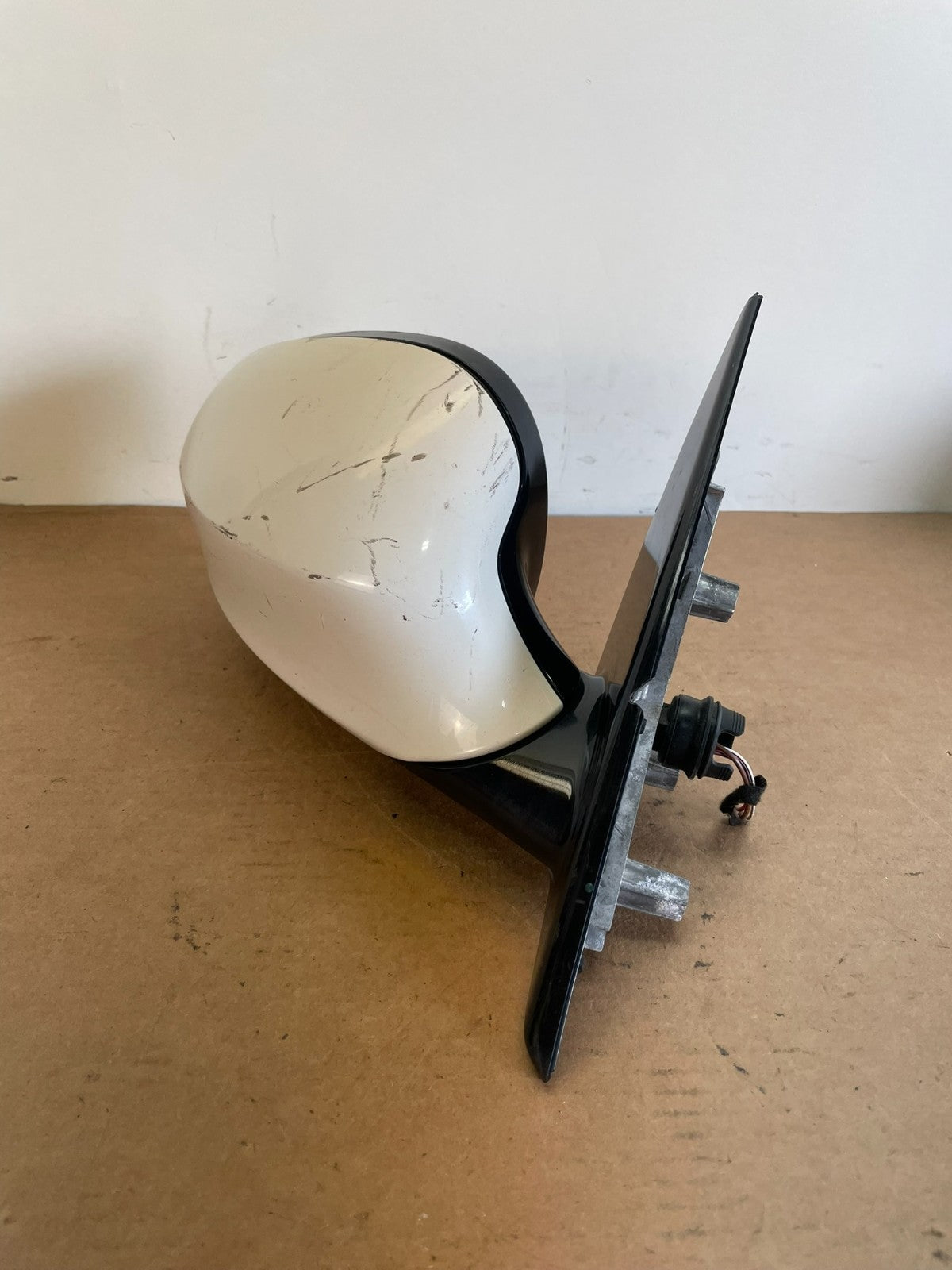 2009 to 2011 BMW 328i 335i Right Passenger Side View Door Mirror AG0679 DW1