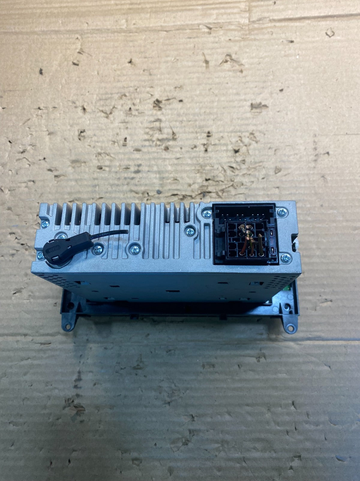 2008 to 2014 Mercedes Sprinter  AM FM Radio Single CD Disc Player AA3204 DG5
