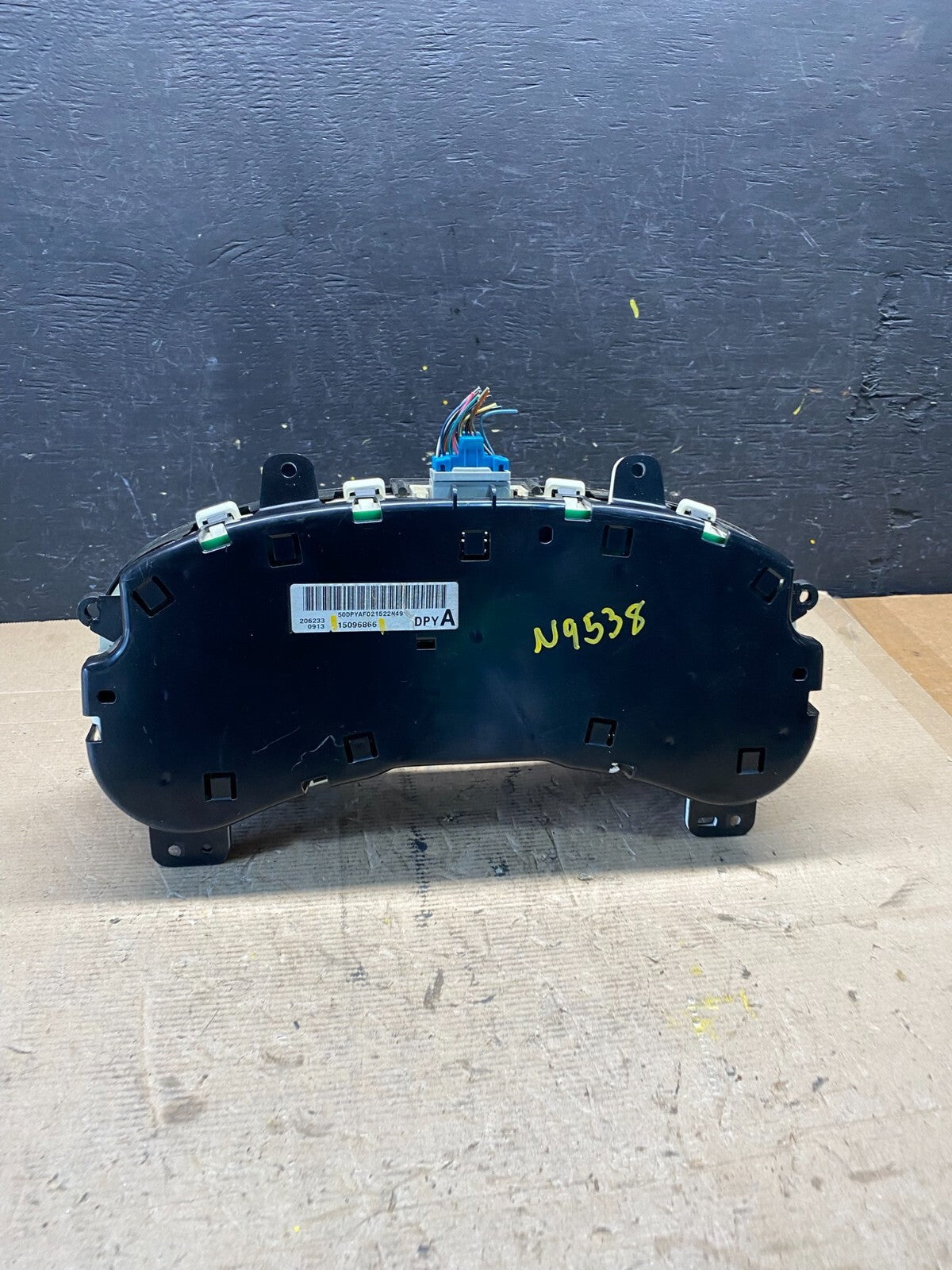 2006 to 2009 Chevrolet Trailblazer Speedometer Cluster Gauge n9538 PS5