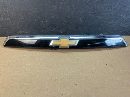2016-2017 Chevrolet Equinox Rear Liftgate Garnish Chrome Trim W/Camera AD0160 DG0