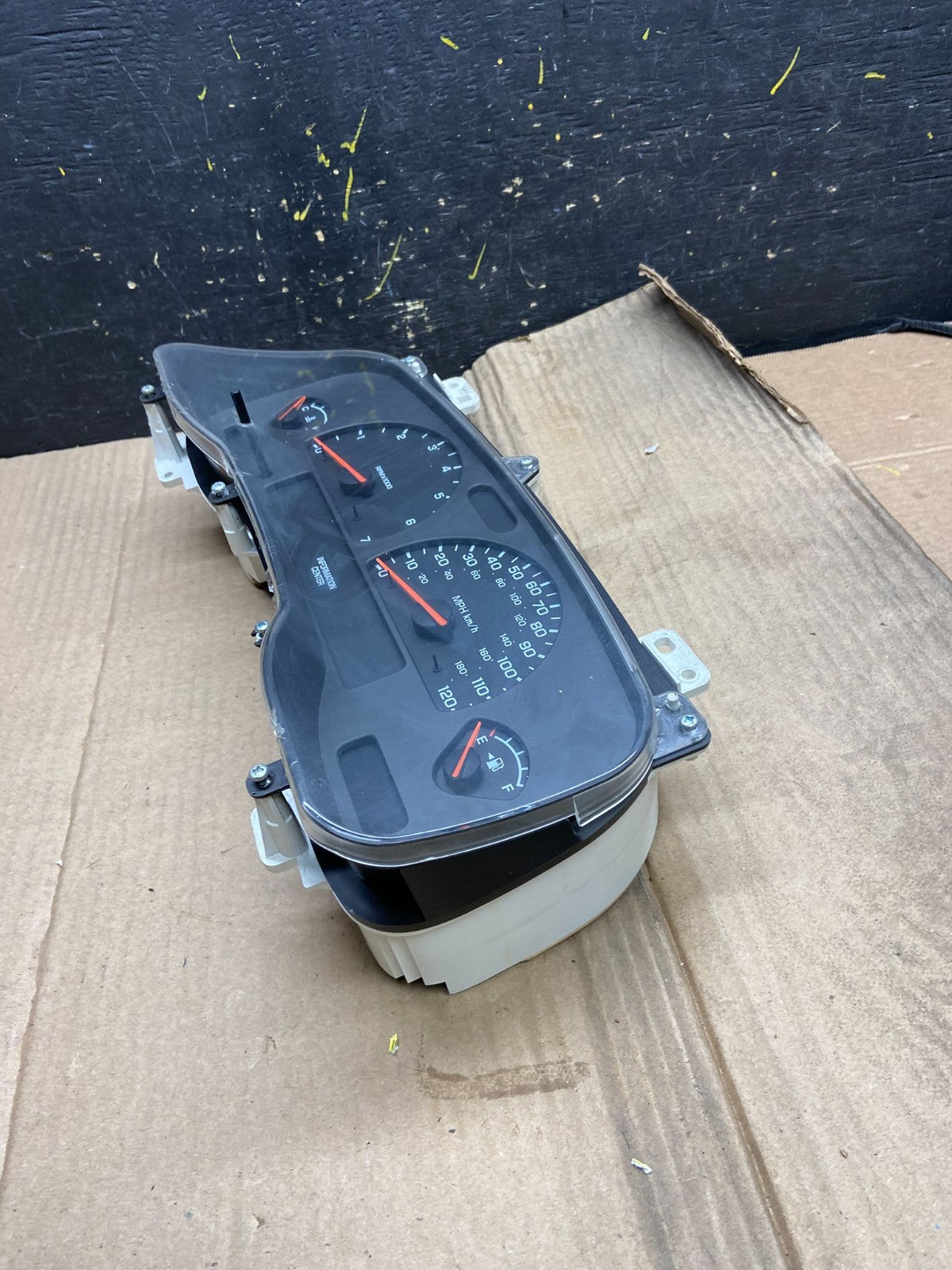 2004 Dodge Dakota Instrument Speedometer Gauge Cluster OEM X1708 DG2
