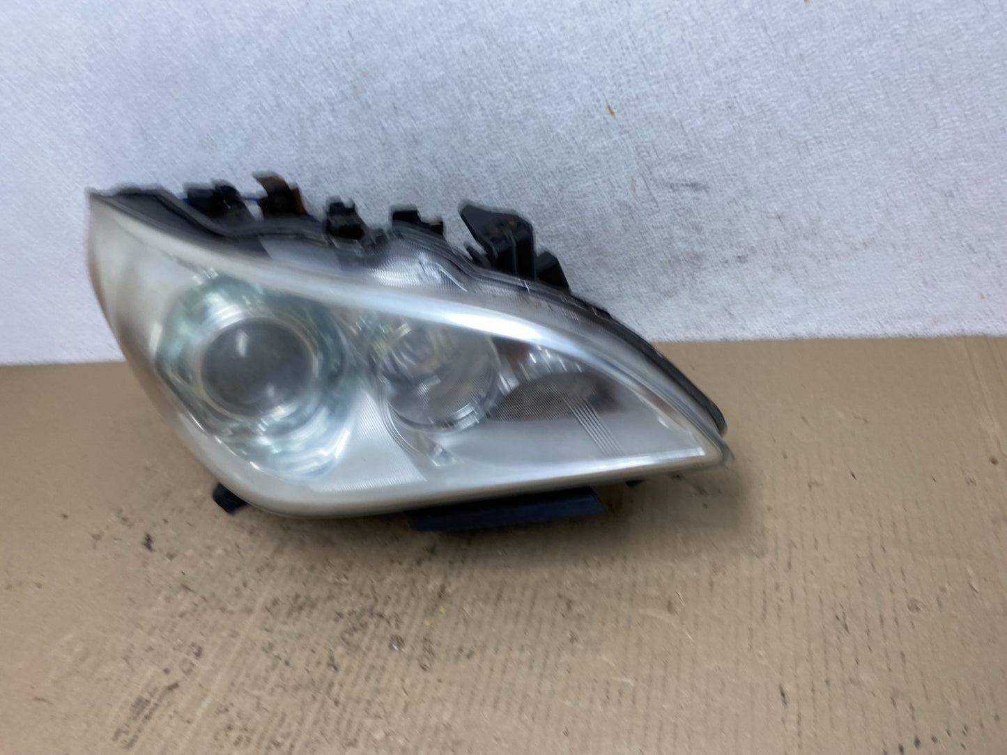 2011 to 2013 Infiniti M37 M56 Right Passenger Side HID Xenon Headlight AF6010 DW1