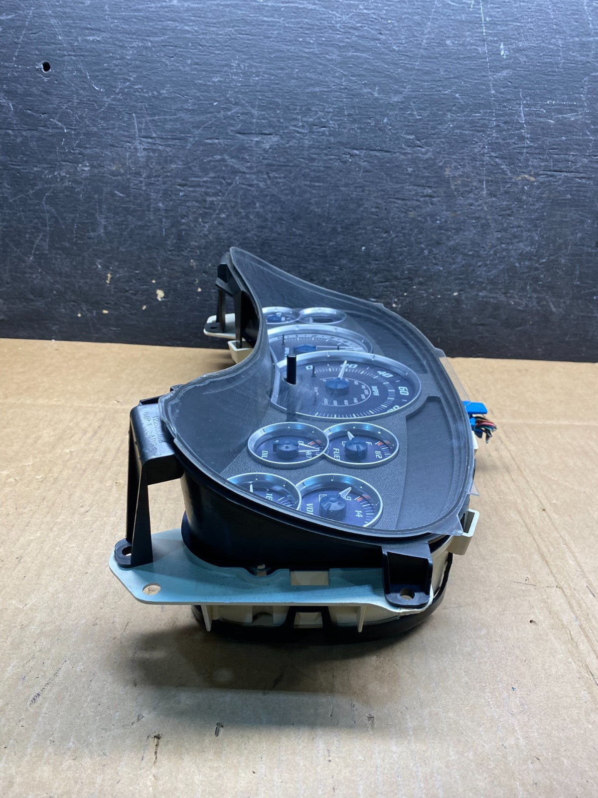 2002 Cadillac Escalade Instrument Speedometer Cluster Gauge AI9728 DG2