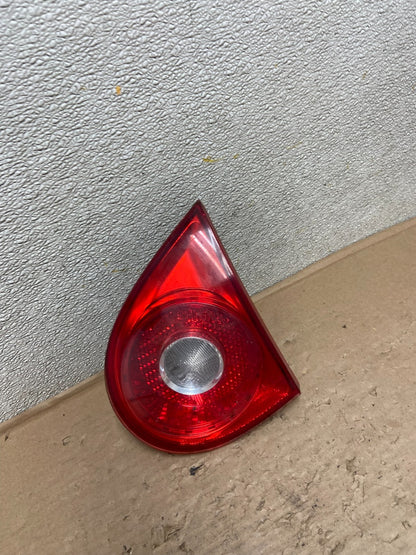 2006-2009 Volkswagen Golf Right Passenger Rh Tail Light Inner Trunk AB0912 LK2