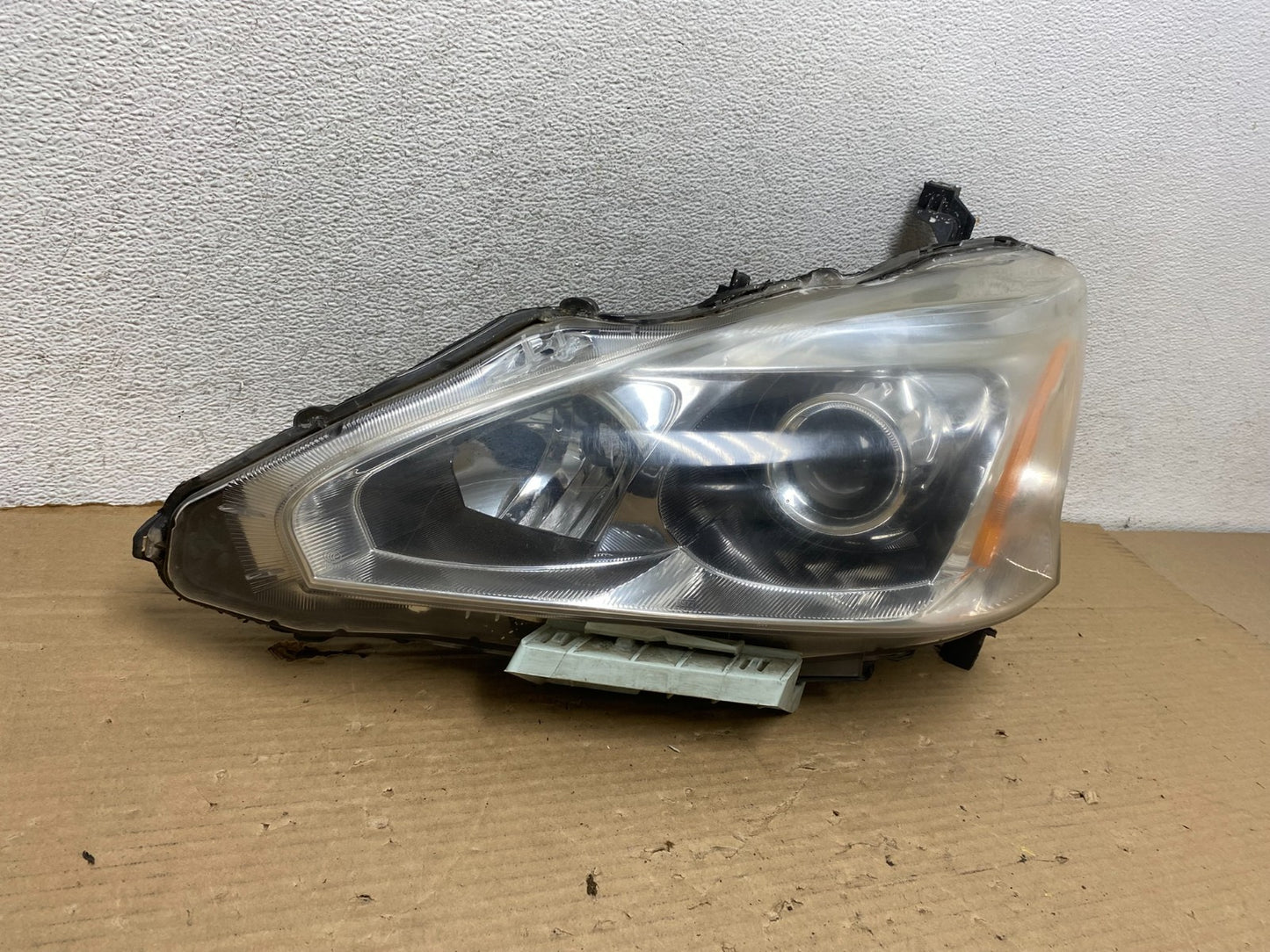 2013 2014 2015 Nissan Altima Left Driver LH Side Halogen Headlight AG8207 DW1