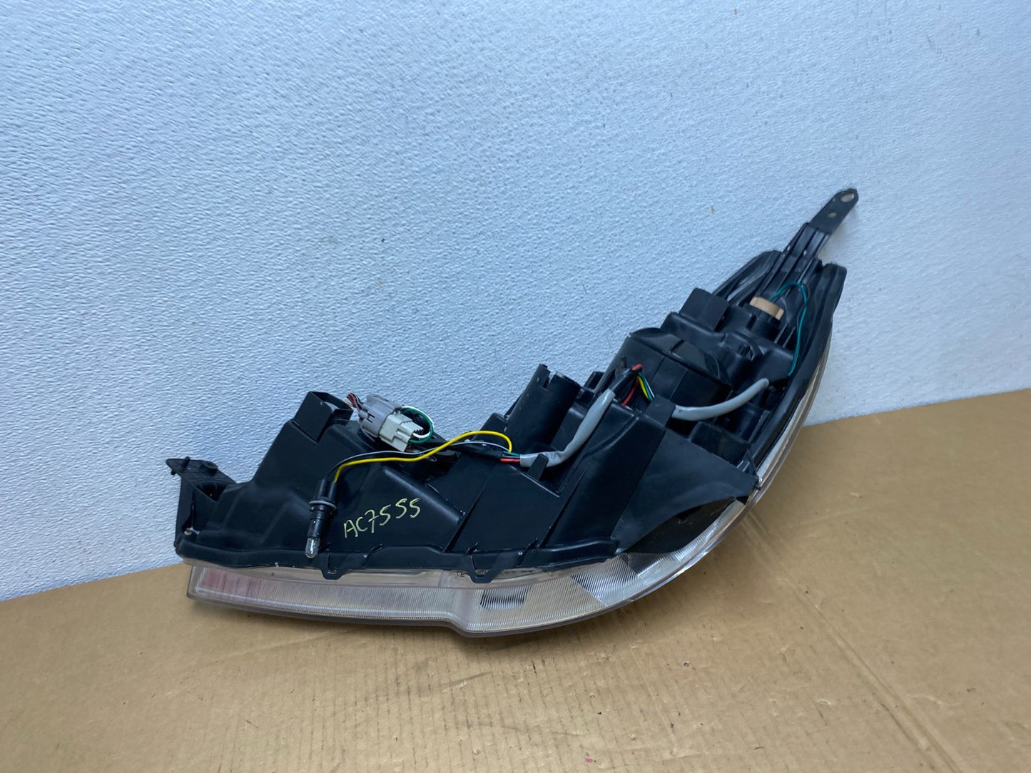 2013 - 2014 Subaru Legacy Outback Right Passenger Headlight AC7555 DW7