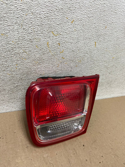 2013-2016 Chevrolet Malibu Right Passenger Rh Inner Tail Light AH6814 LK2