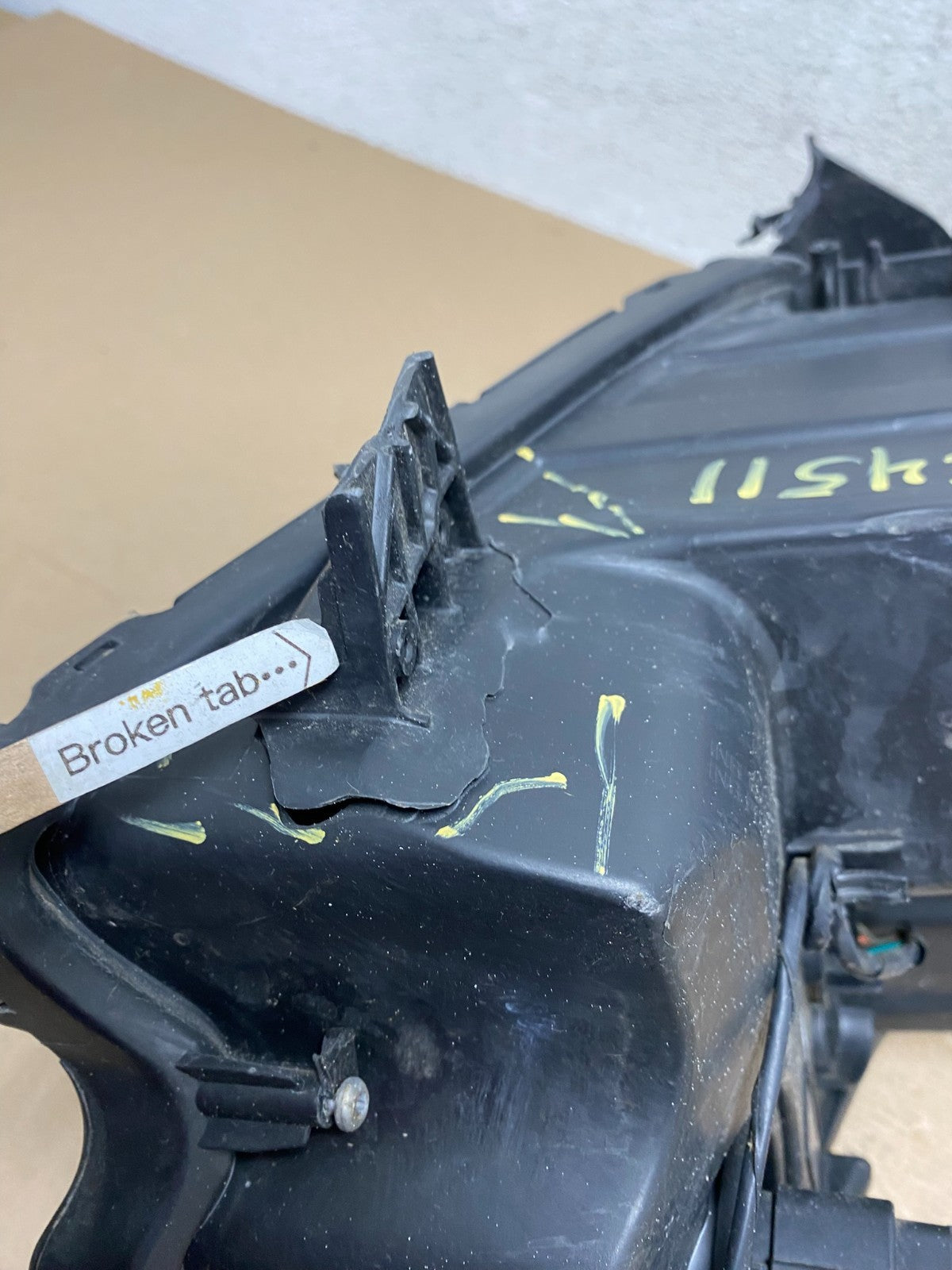 2013 - 2018 Cadillac Ats Right Passenger RH Side Halogen Headlight AF4511 DW8