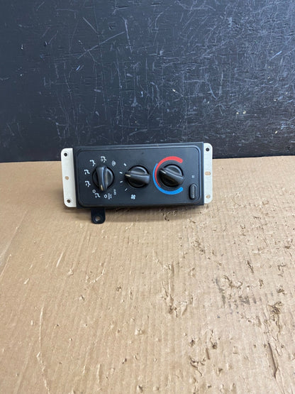 1998 to 2001 Dodge Ram 1500 Temperature Climate Control Heat AC Heater AF15022