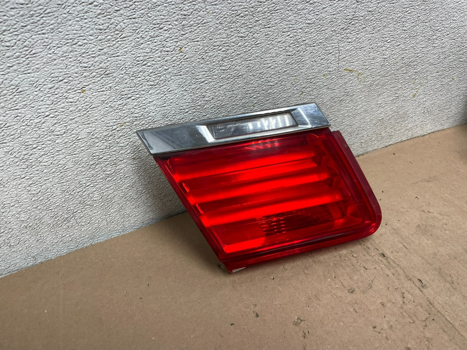 2009-2012 BMW 7-Series F01 F02 750i 750Li Left Driver Inner Tail Light Q4350 DW2