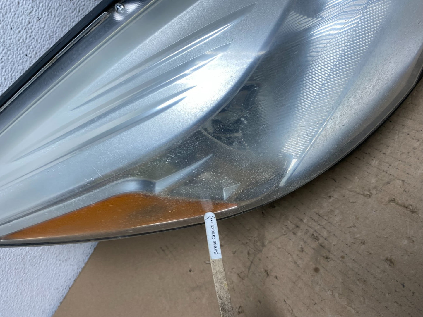 2013 - 2016 Ford Escape Headlight Right Passenger RH Side Halogen AF3211 DW4