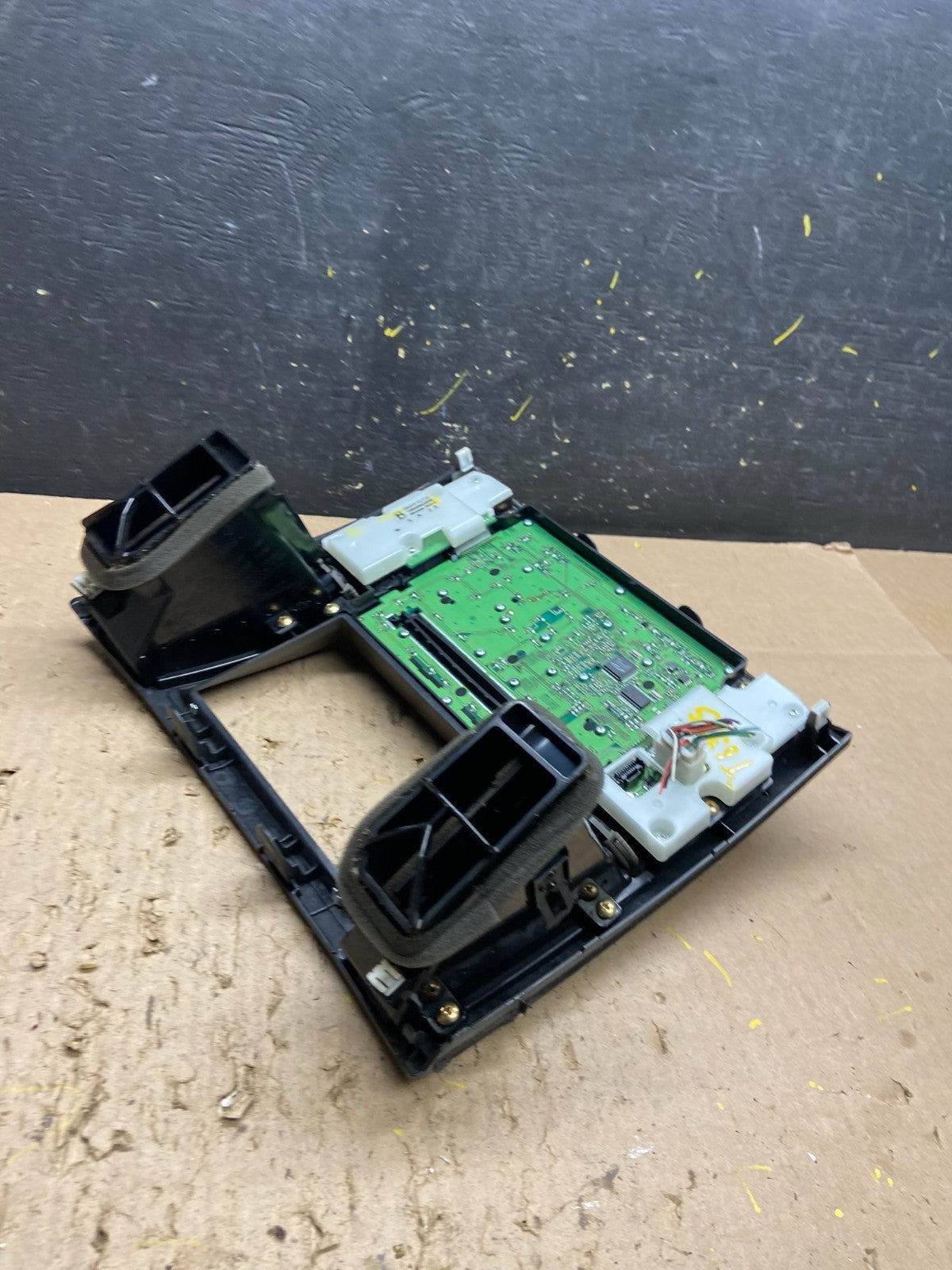 2006 to 2008 Infiniti FX35 Front Radio A/C Heater Switch Control Panel X1975 DG3